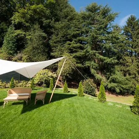 Sleeps 10 Pool Air Con Wifi Baveno