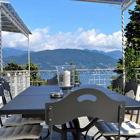 Sleeps 10 Pool Air Con Wifi *