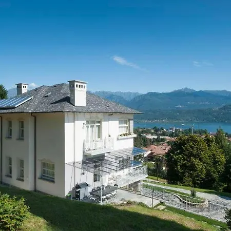 Sleeps 10 Pool Air Con Wifi Willa