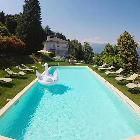 Sleeps 10 Pool Air Con Wifi Willa Baveno